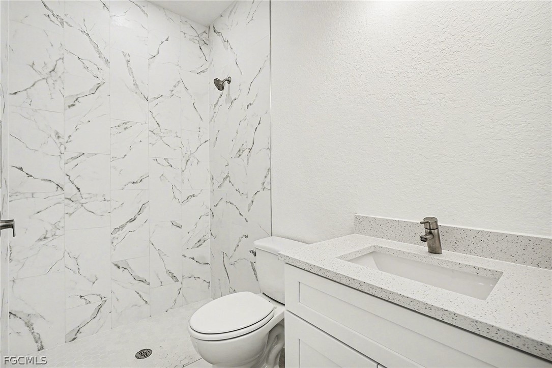 438/440  Charwood Avenue