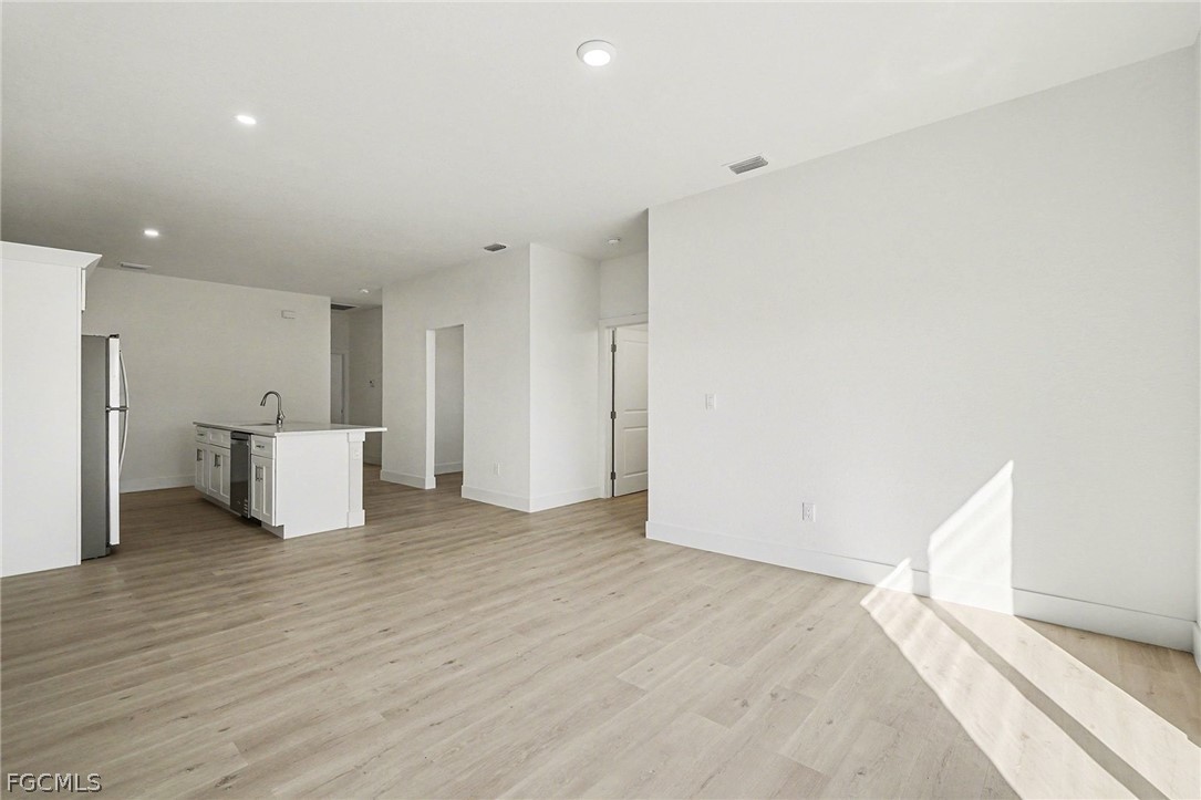 225/227  Hightower Avenue