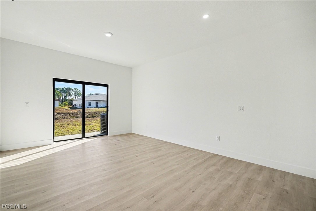 225/227  Hightower Avenue