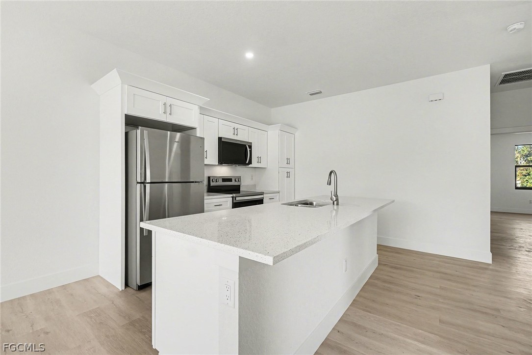 225/227  Ivan Avenue