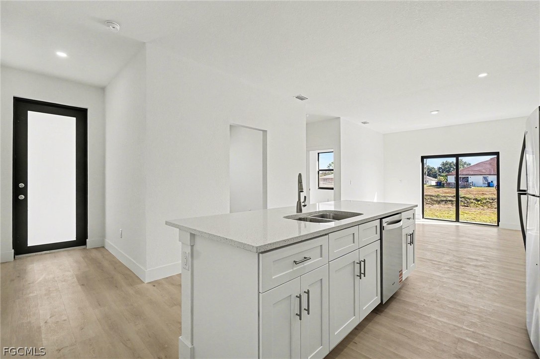 225/227  Ivan Avenue