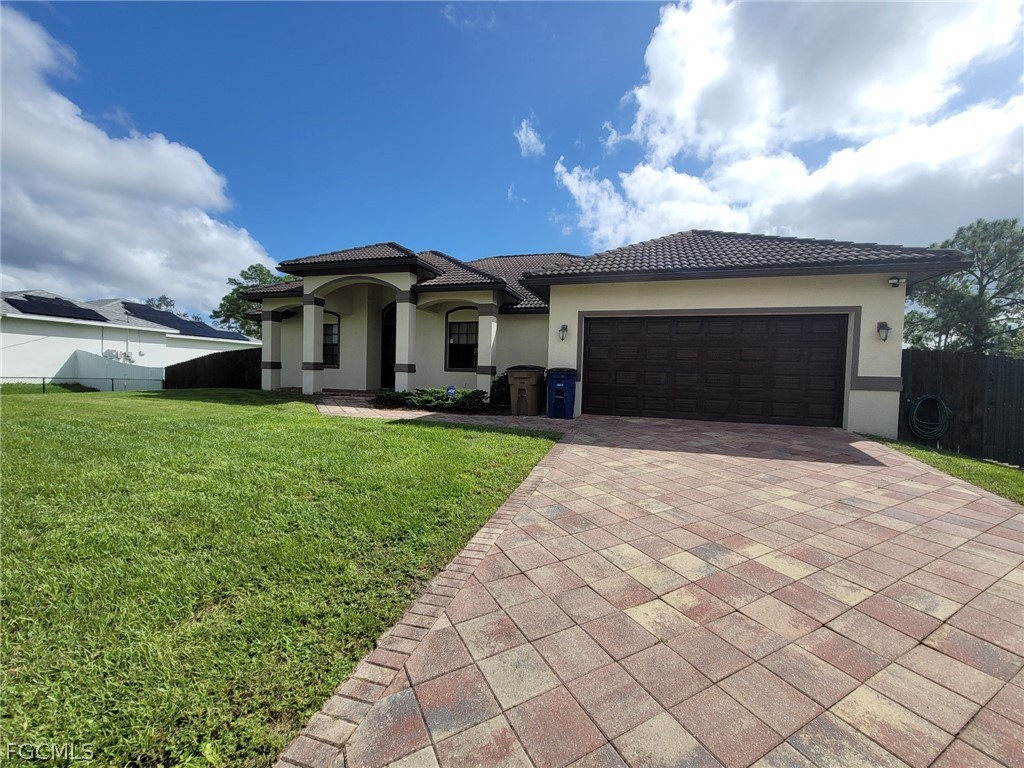 704  Magnolia Avenue