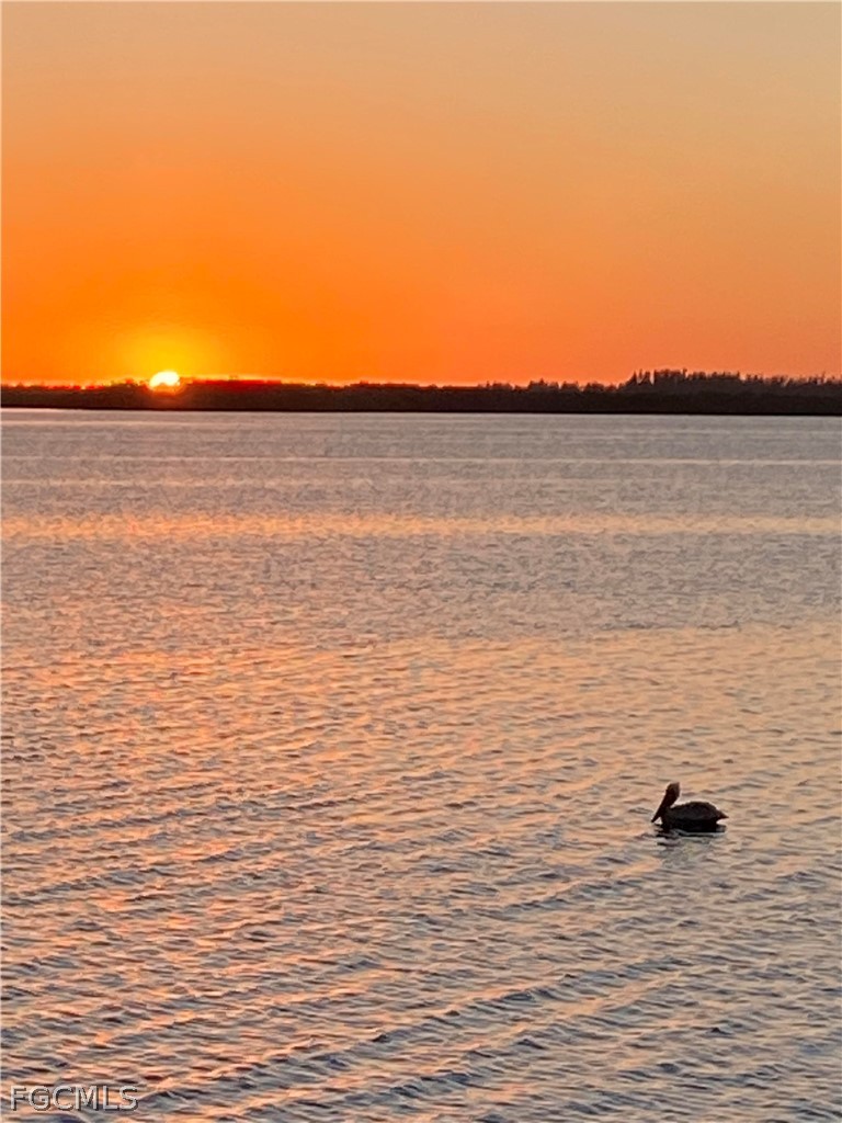 4712  Pine Island Road