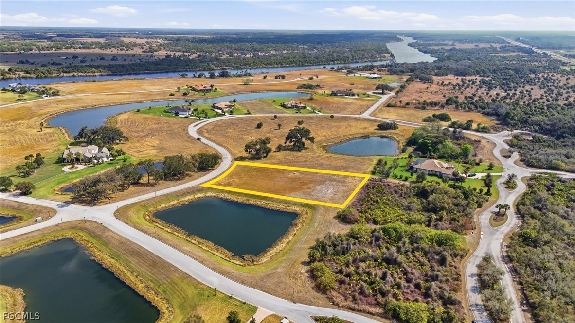 23000  Crookedwood Loop