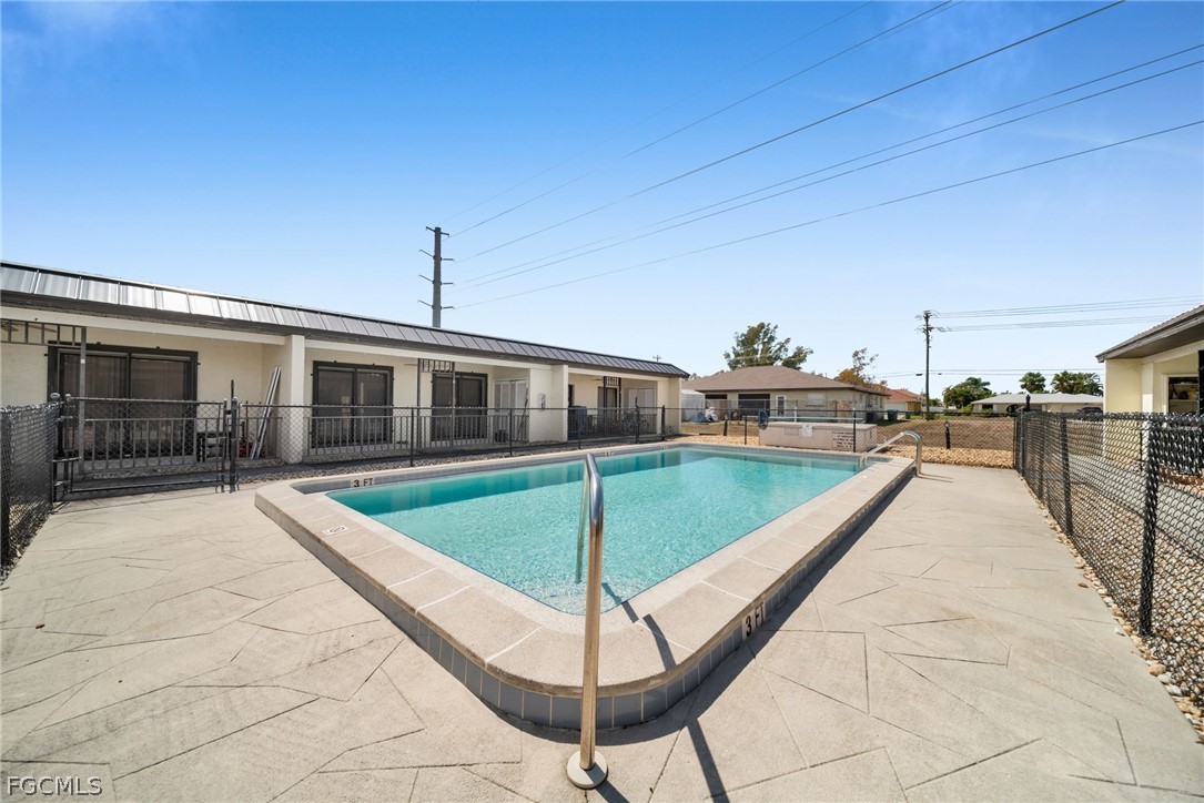 4516  Santa Barbara Boulevard, Apt 3