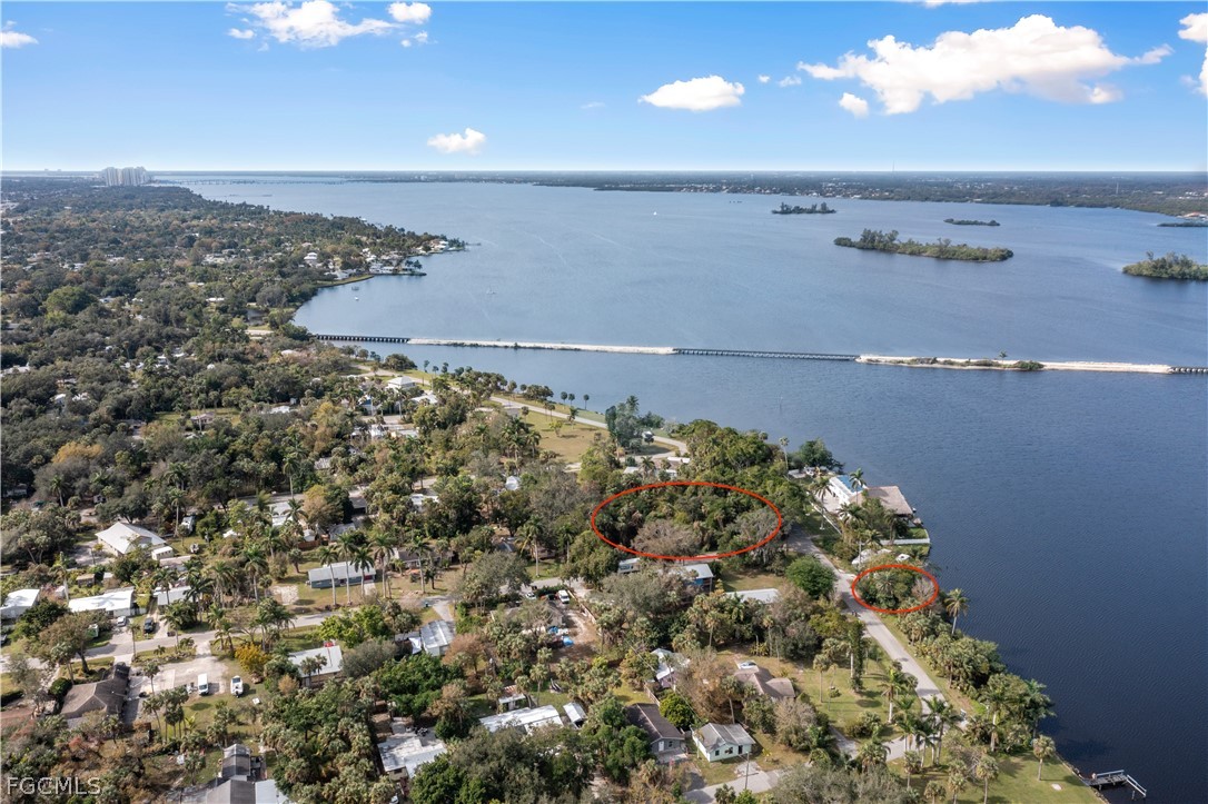 4836/4839 E Riverside Drive