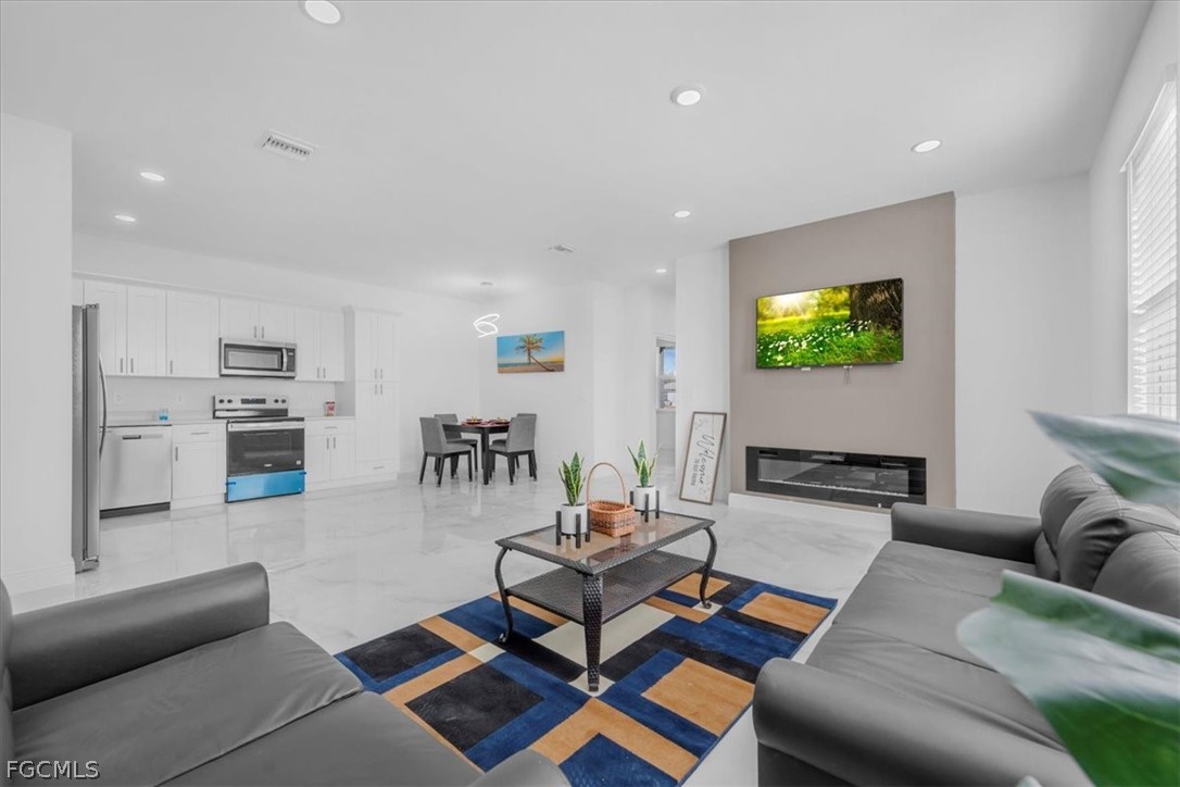 239 Milwaukee Boulevard