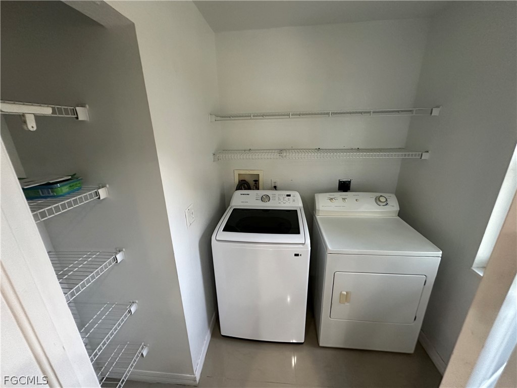 5548/5550  Birdsong Lane