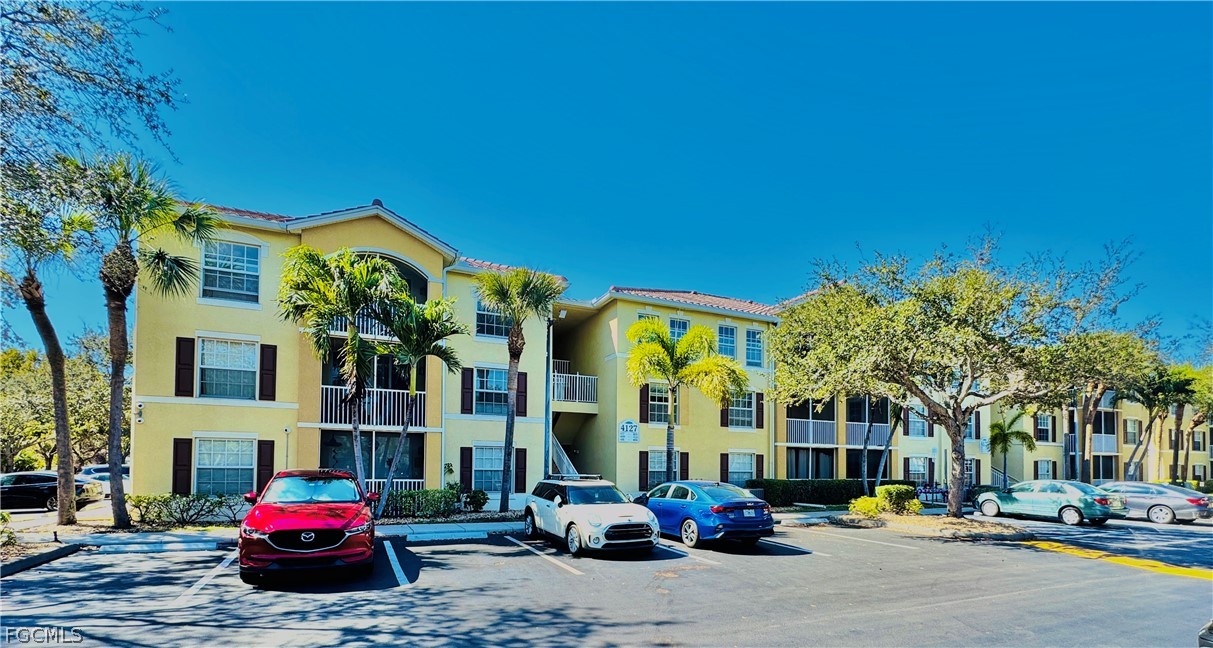 4127  Residence Drive, Apt 417