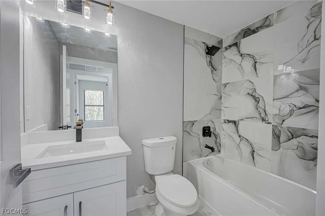 546/548  Nimitz Boulevard