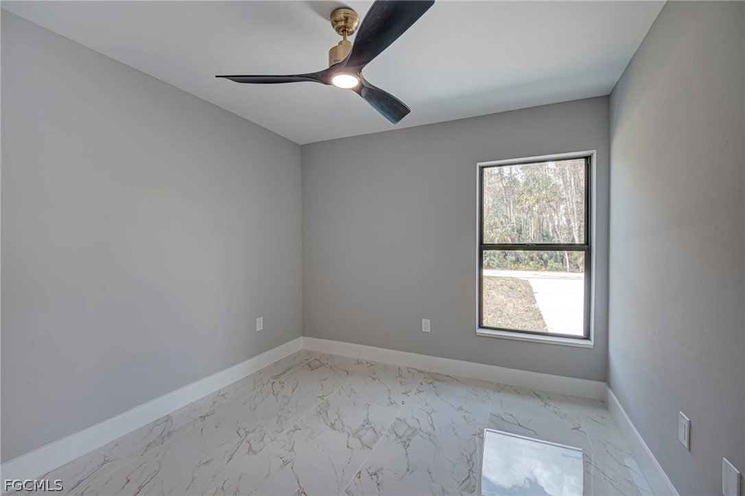 546/548  Nimitz Boulevard