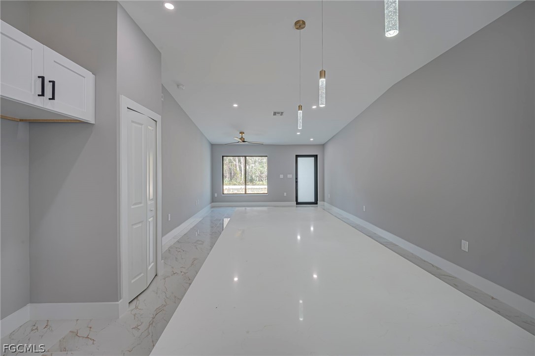 546/548  Nimitz Boulevard