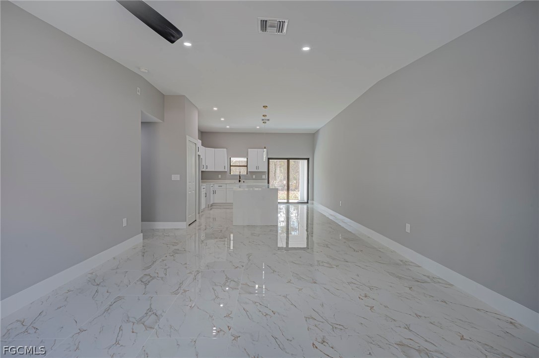 546/548  Nimitz Boulevard