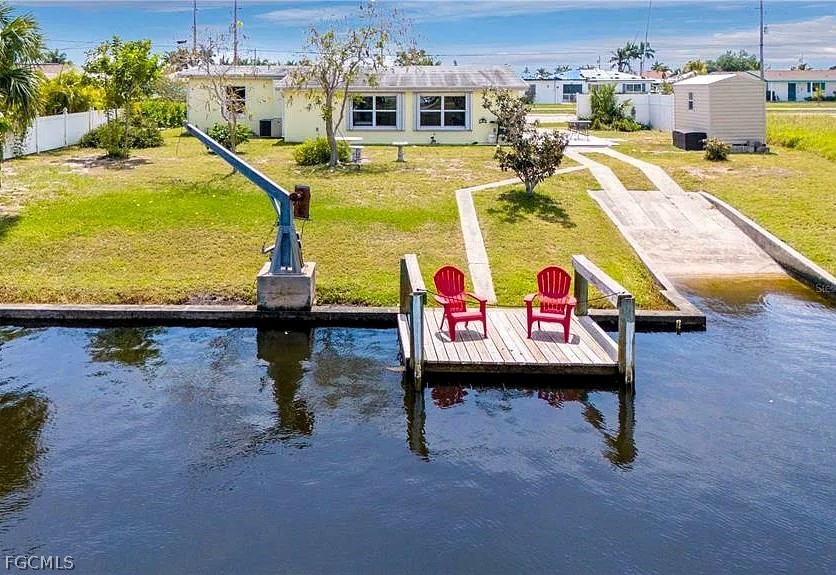 21380  Edgewater Drive