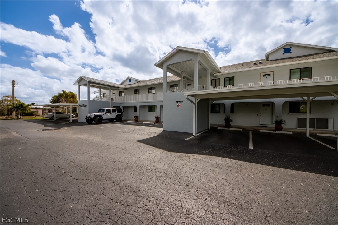 1202  Cape Coral Parkway, Apt 107