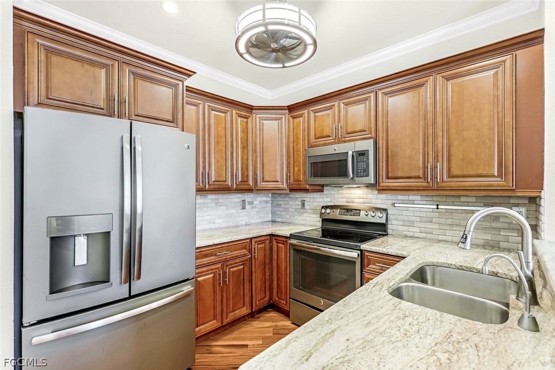 9050  Palmas Grandes Boulevard, Apt 203