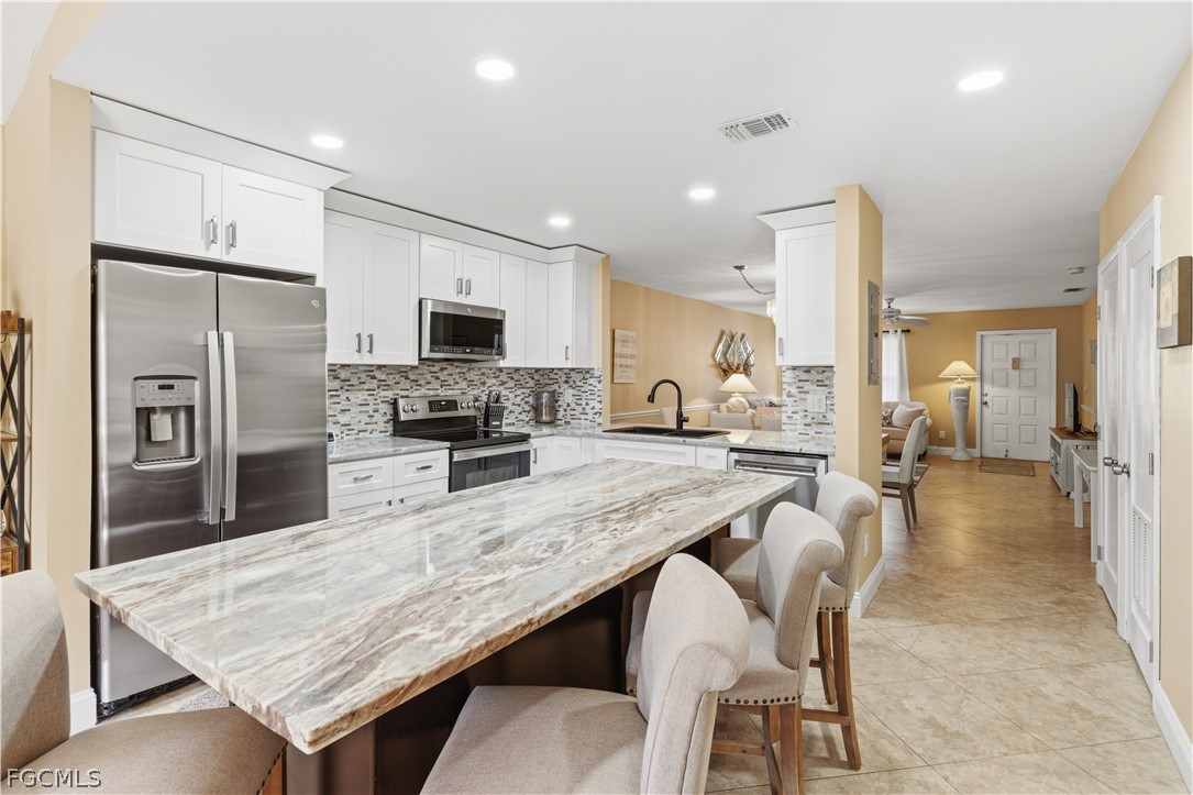 8336  Charter Club Circle, Apt 7