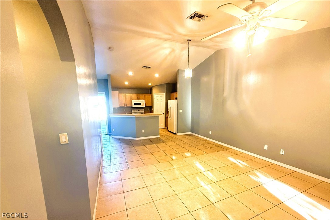 609/611  HAWTHORNE Avenue