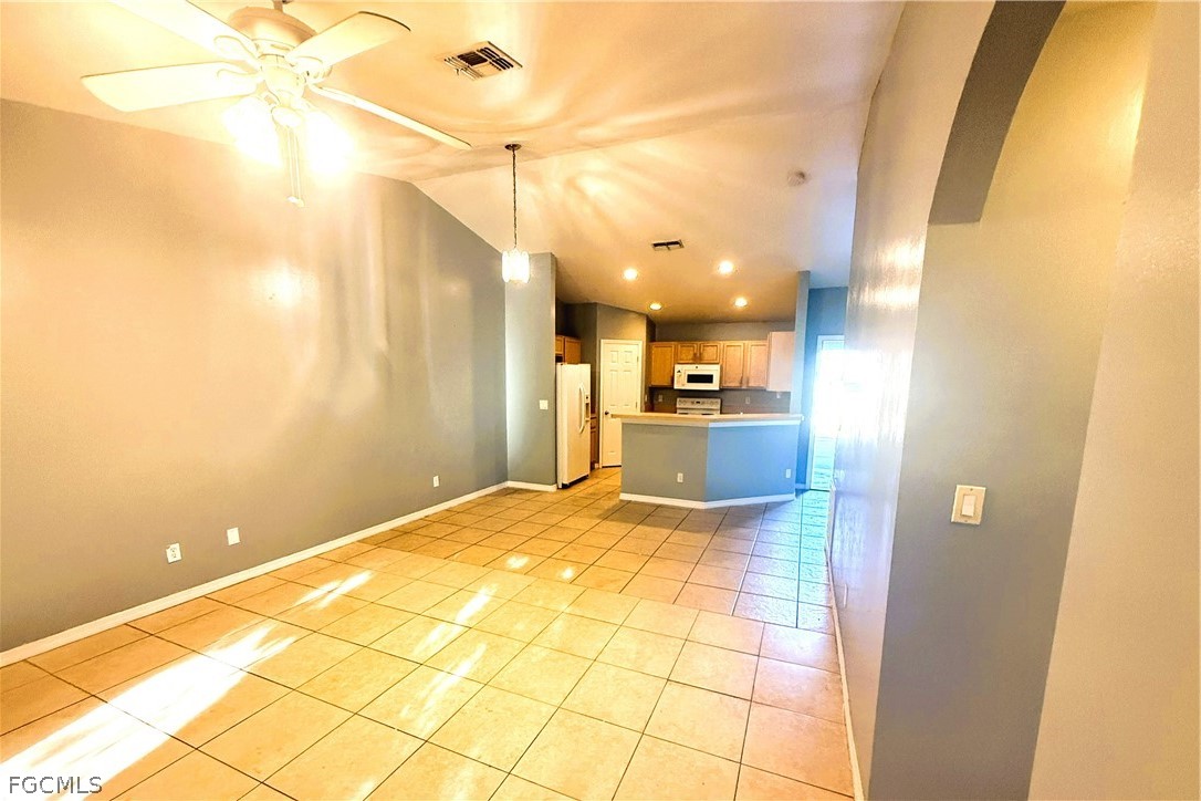 609/611  HAWTHORNE Avenue