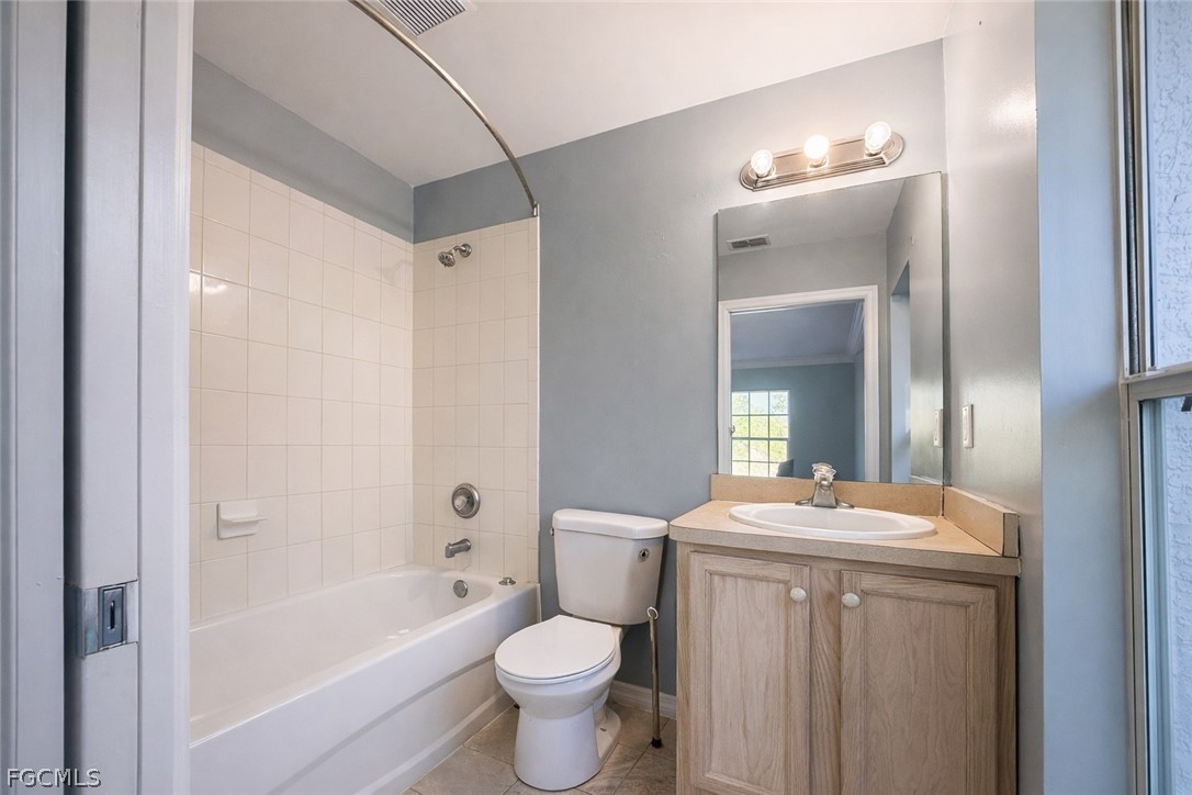 609/611  HAWTHORNE Avenue