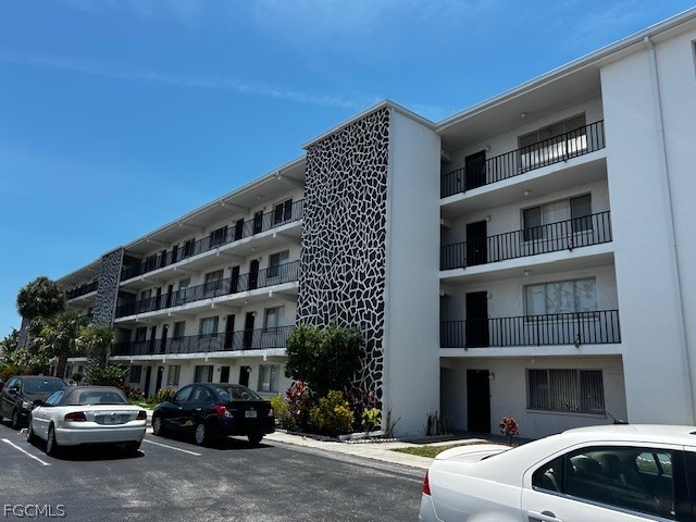 4906 Victoria Drive, Apt 412