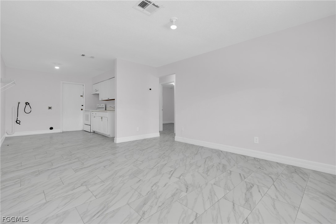 5455/5457  TENTH Avenue