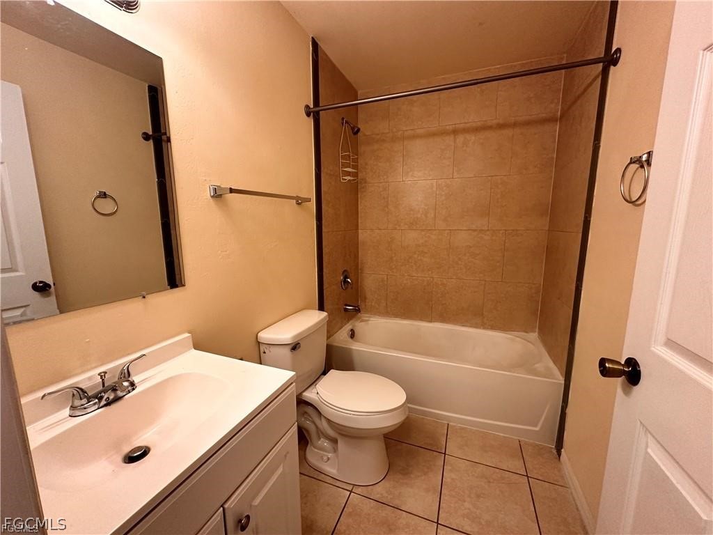 1309/1311 NE 8th Place