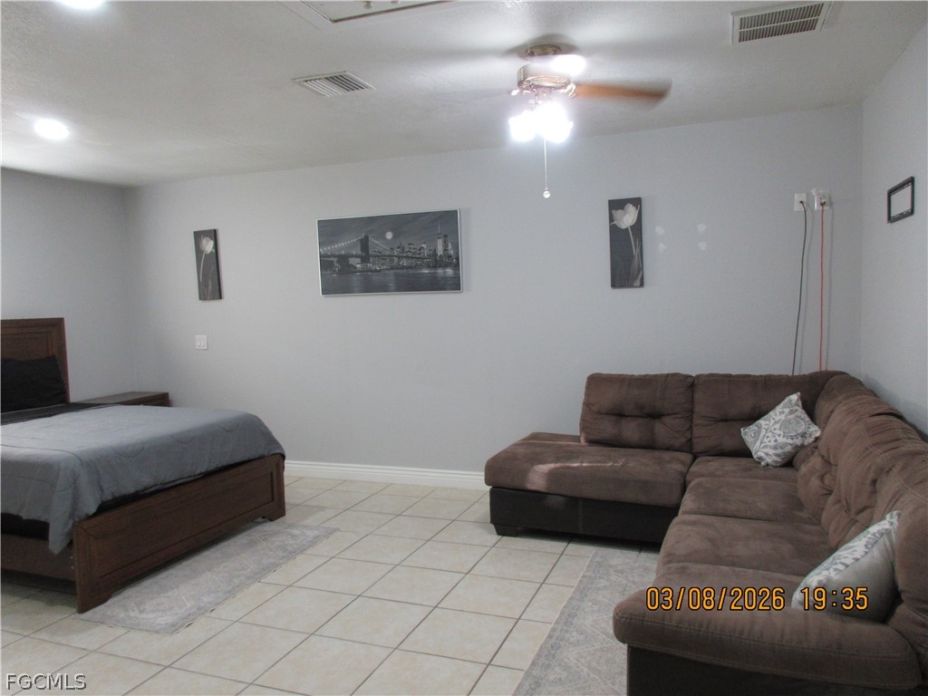 526 B SE Van Loon Terrace