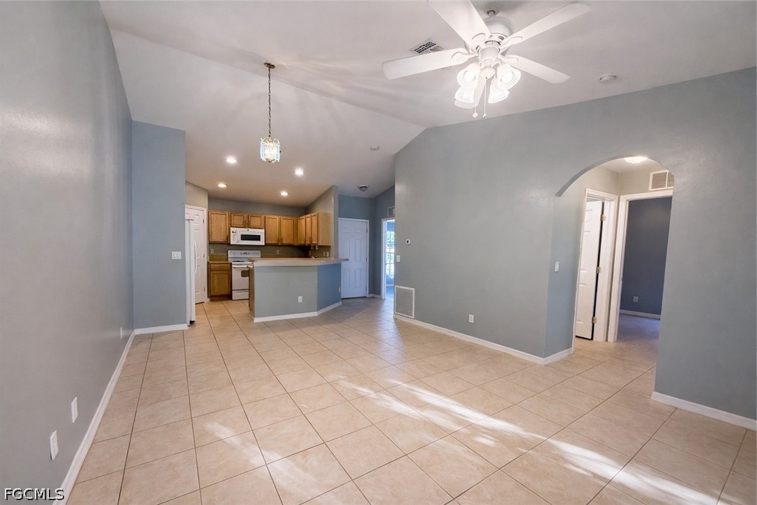 609/611  HAWTHORNE Avenue