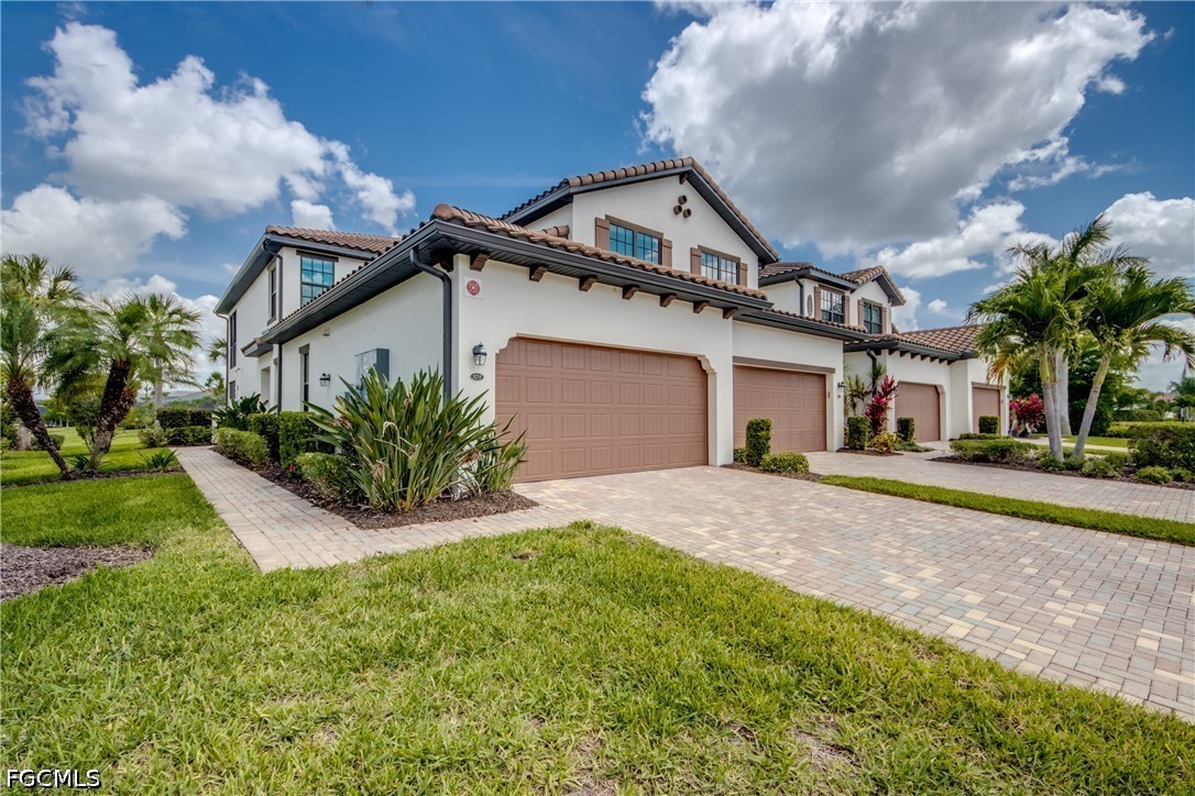 12048 Hawthorn Lake Drive, Apt 101