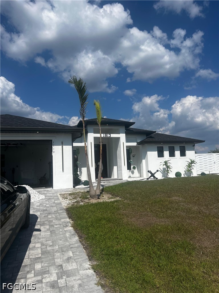 1913 NE 34th Terrace