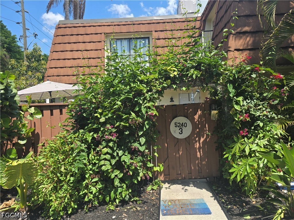 5240 Cedarbend Drive, Apt 3