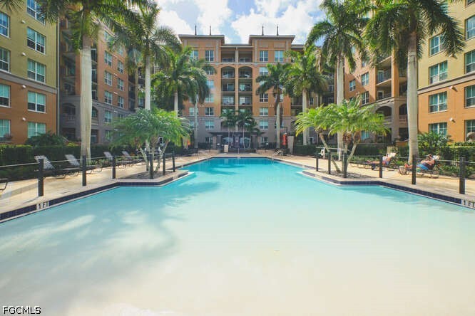 2825 Palm Beach Boulevard, Apt 117