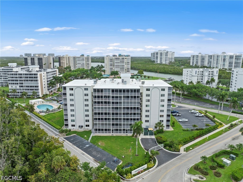 1  Bluebill Avenue, Apt 402