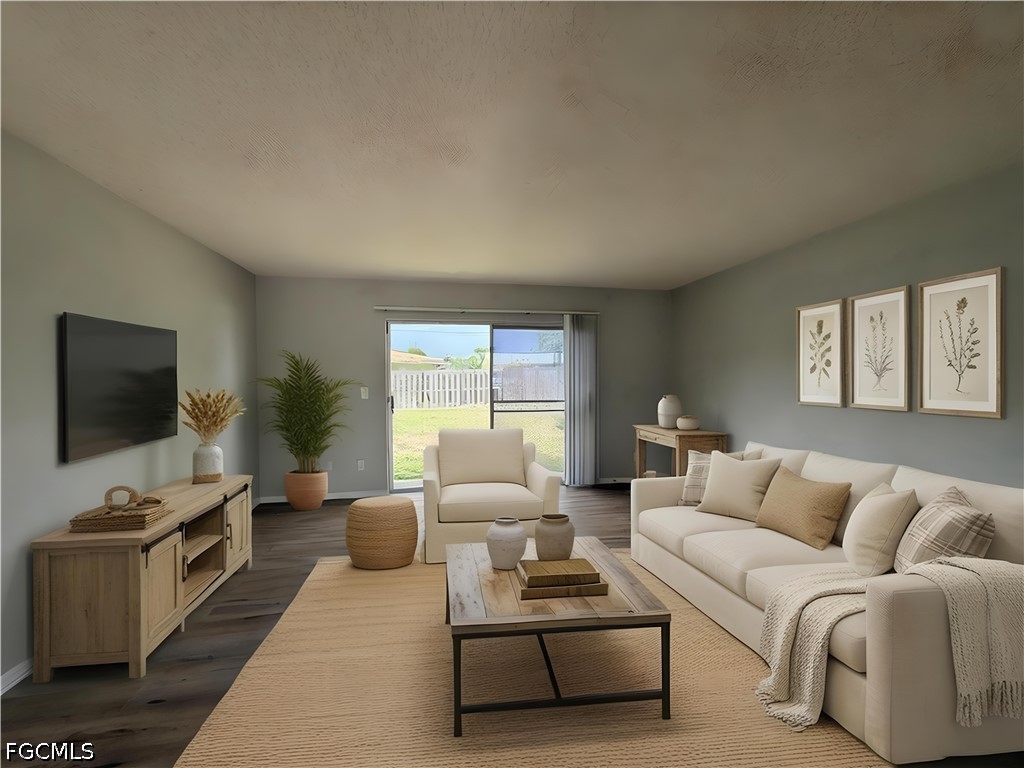 1920 W Lakeview Boulevard, Apt 4