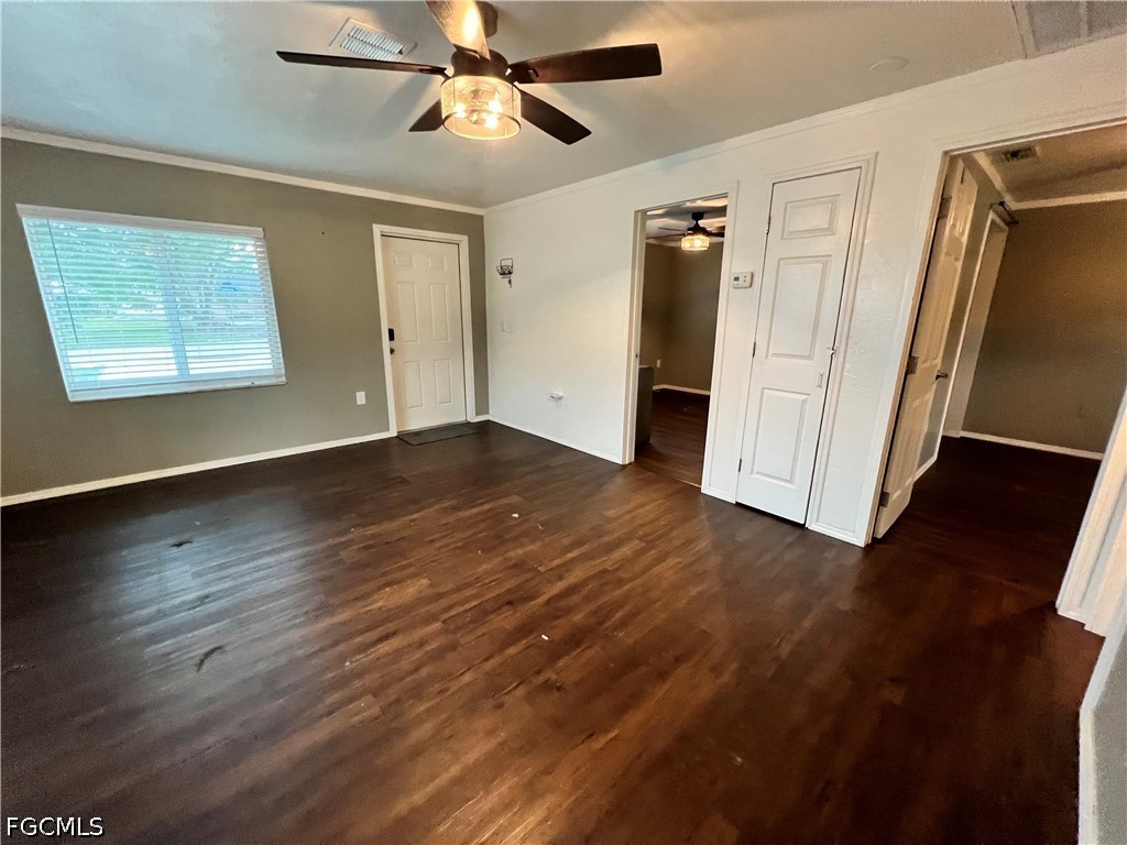 19113/115  Holly Road