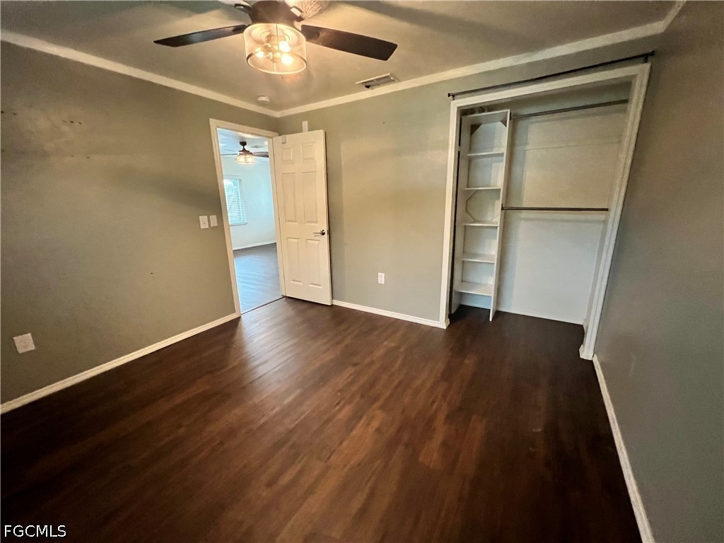 19113/115  Holly Road