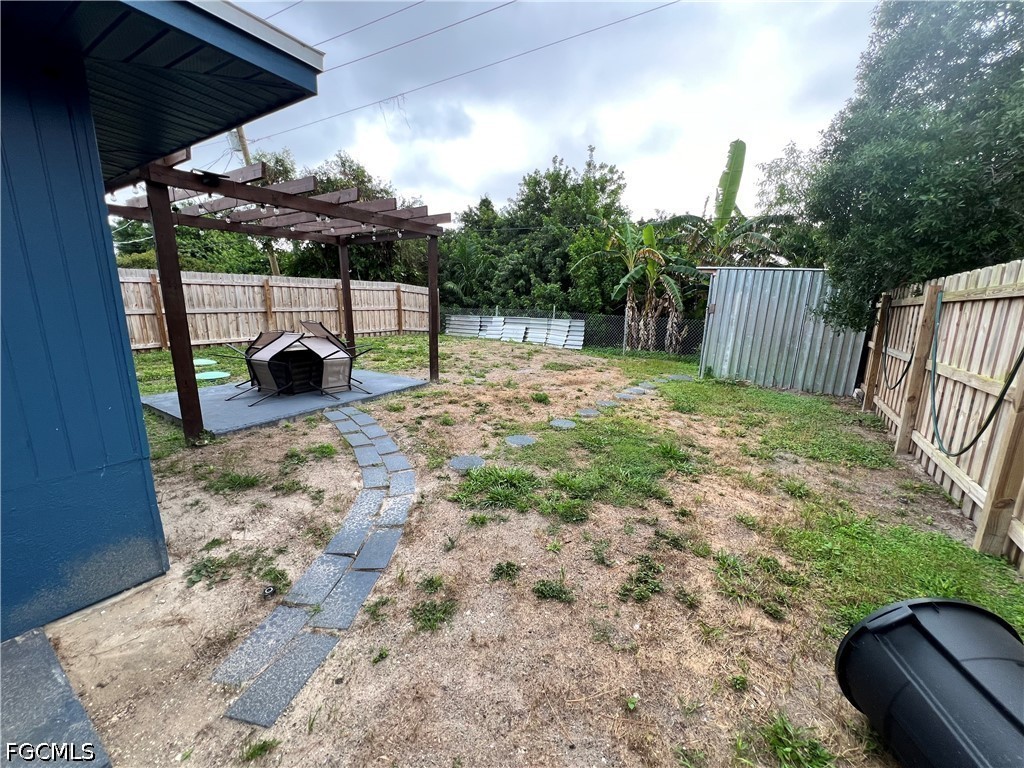 19113/115  Holly Road