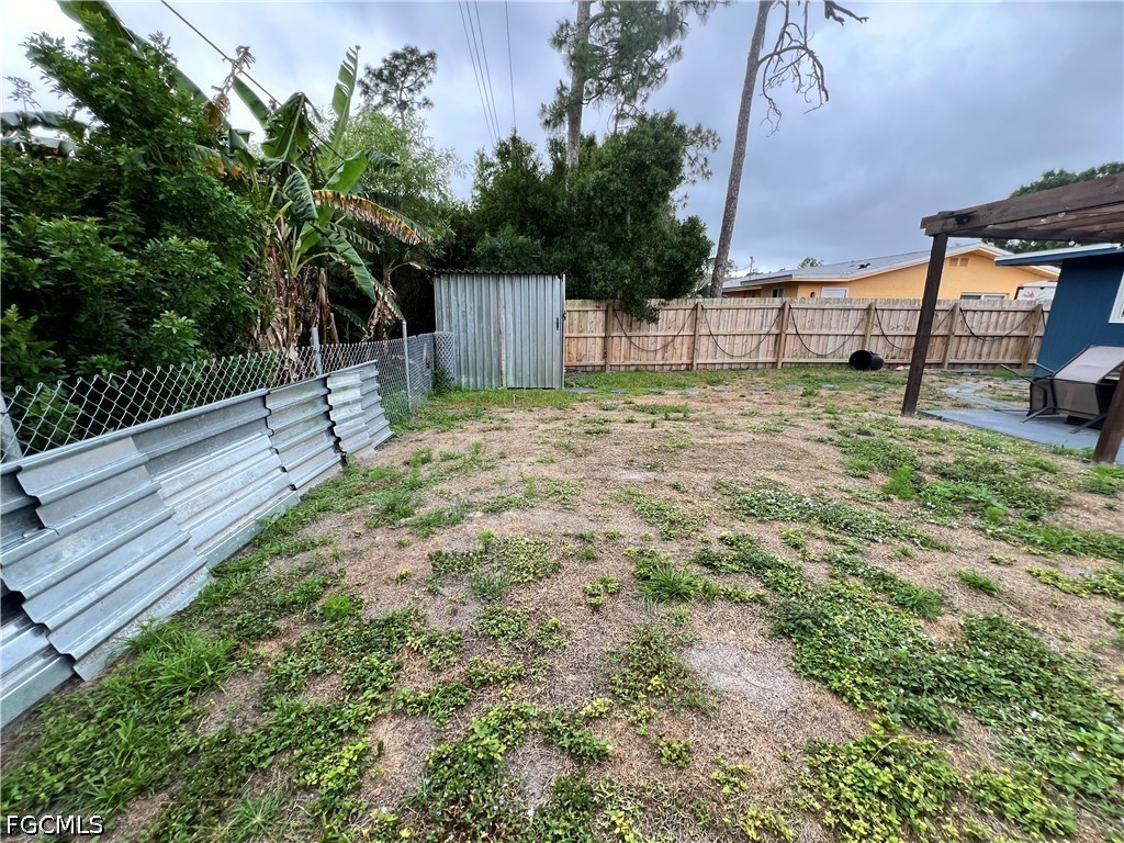 19113/115  Holly Road