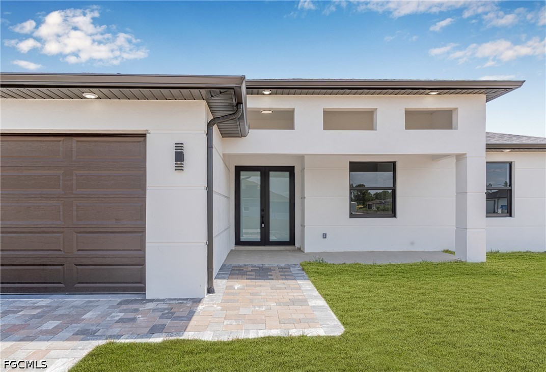 618  Raintree Street