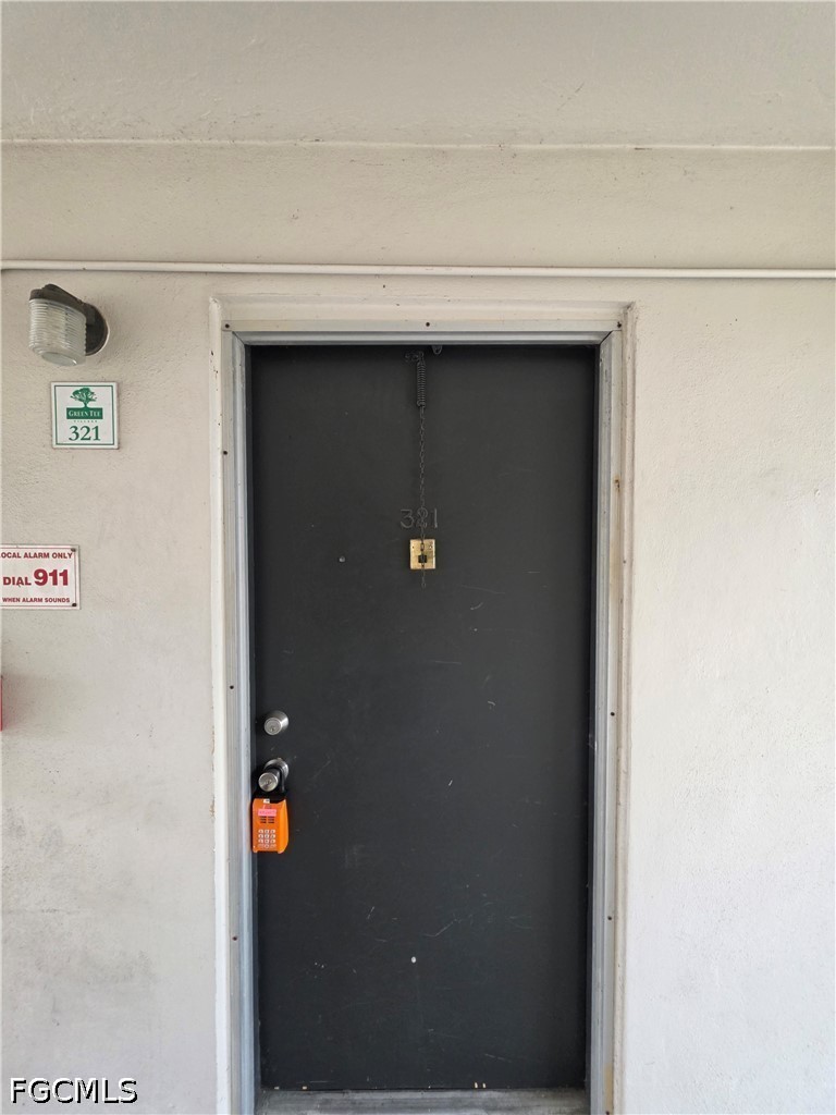 1830  Maravilla Avenue, Apt 321