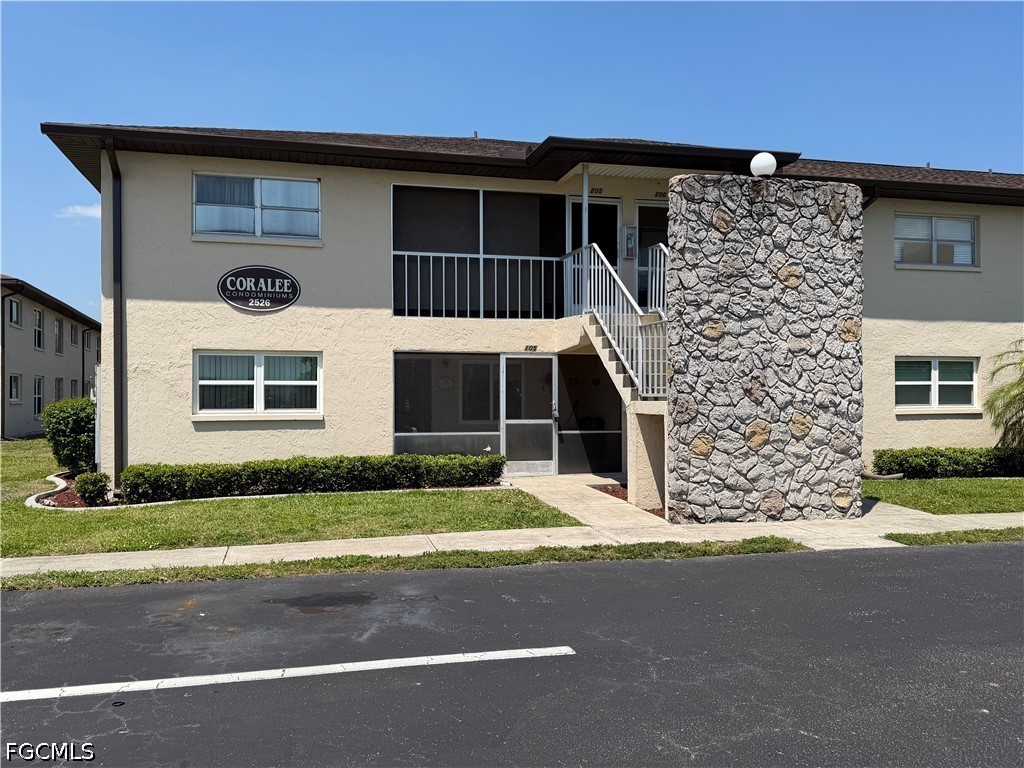 2526 SE 16th Place, Apt 105