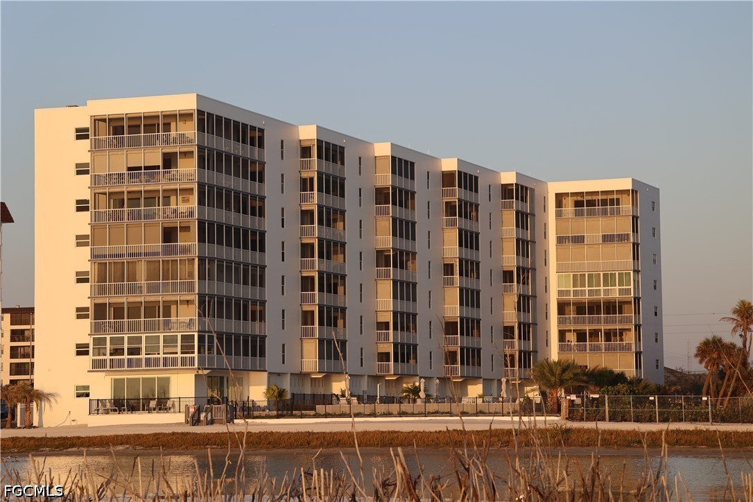 7000  Estero Boulevard, Apt 300