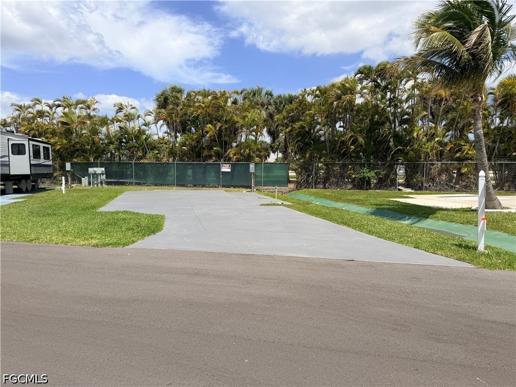 19681  Summerlin Road