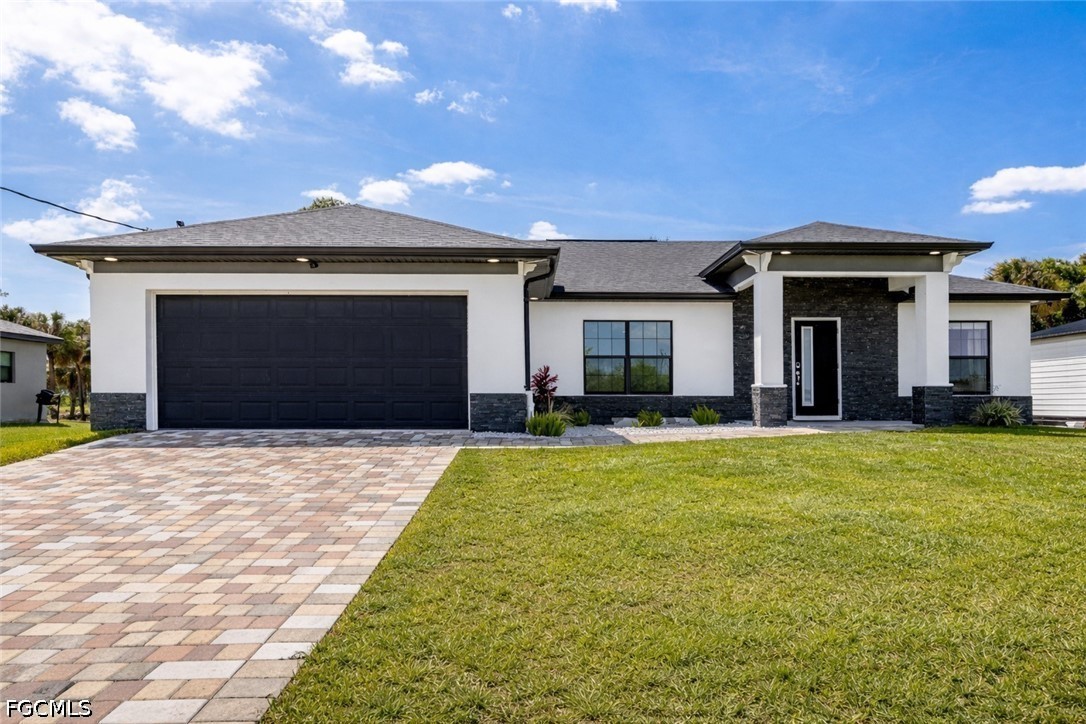 3003 NW Beechwood Circle