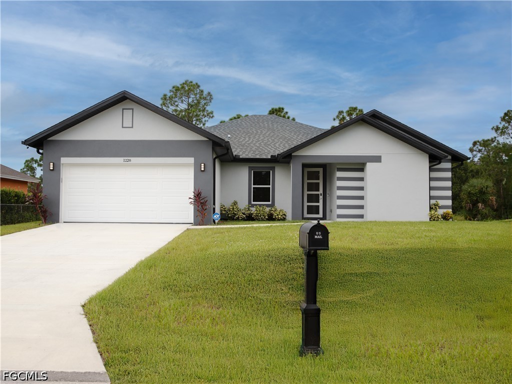 1228  Chrisholm Street