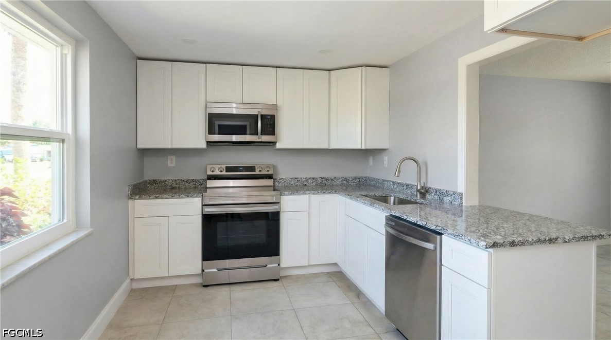 1828  Pine Valley Drive, Apt 112