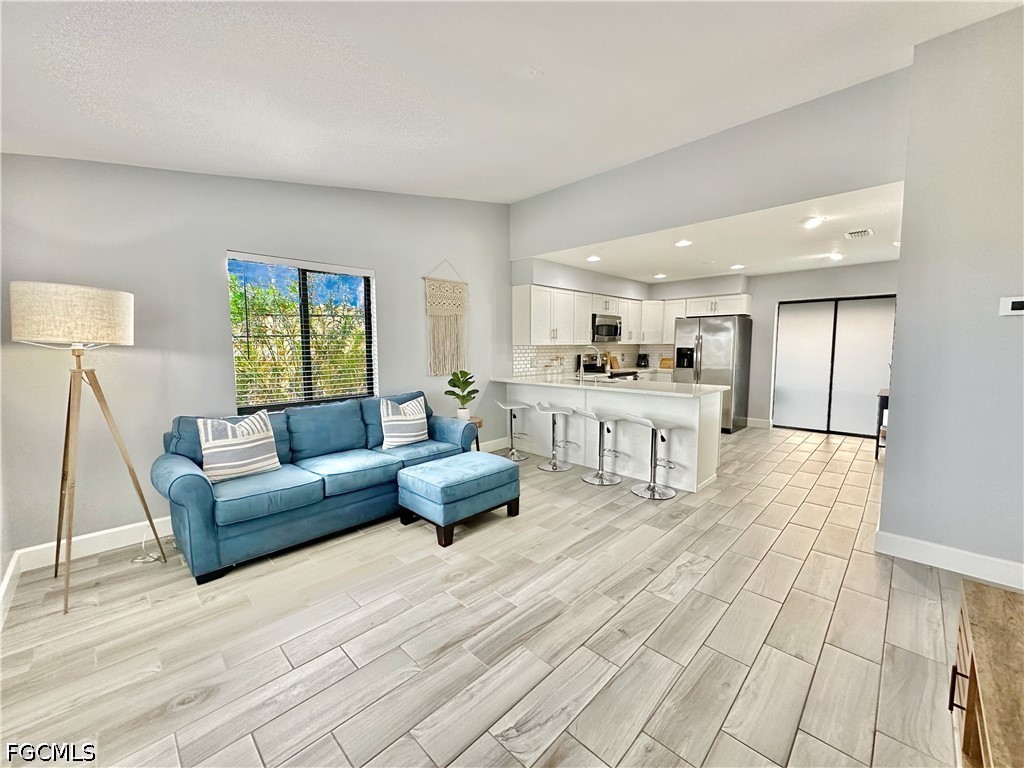 4903  Vincennes Street, Apt 210