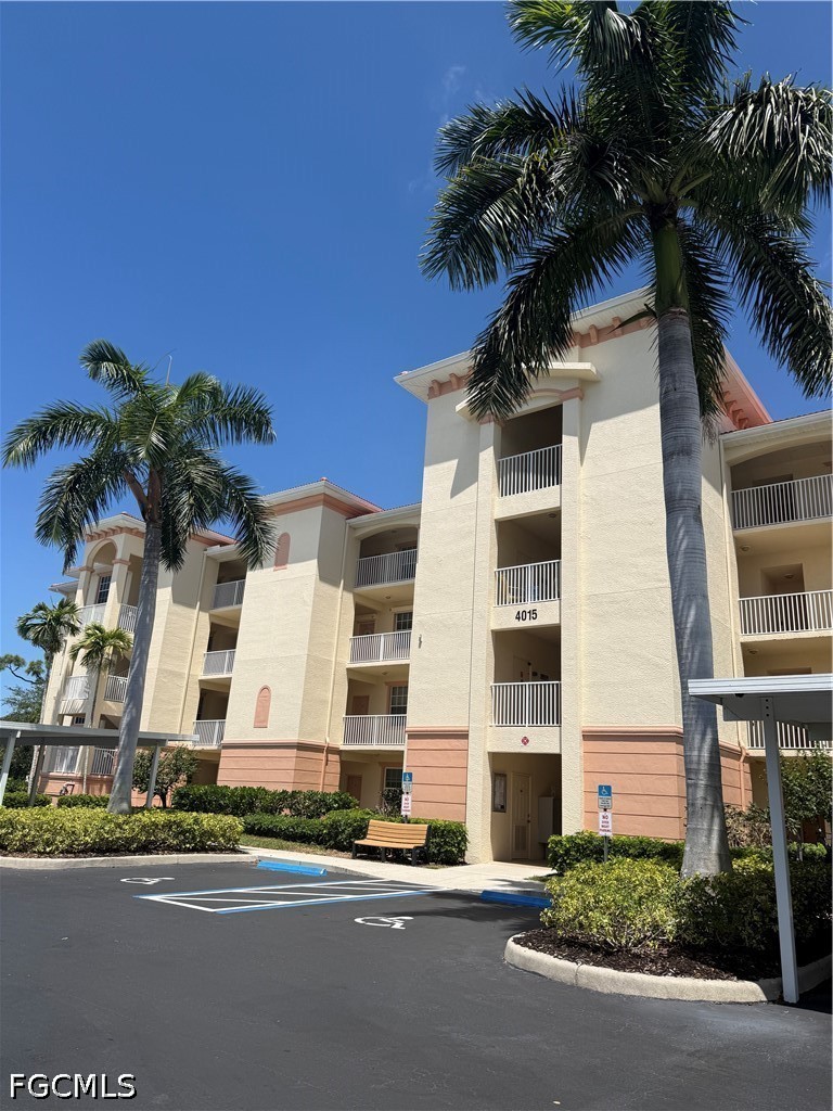 4015  Palm Tree Boulevard, Apt 208