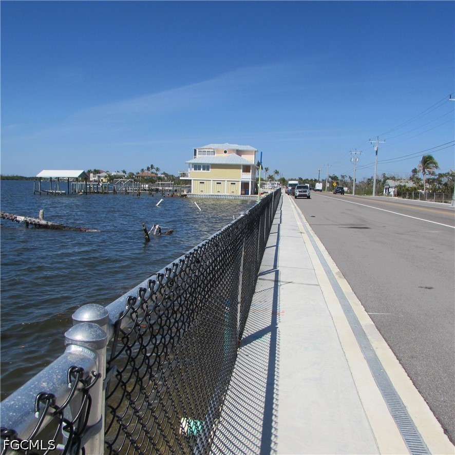 4331 Pine Island Road